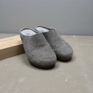 Taos Woollery Wool Clog Slippers Women Taupe EU Size 38 US Size 7 - 7.5